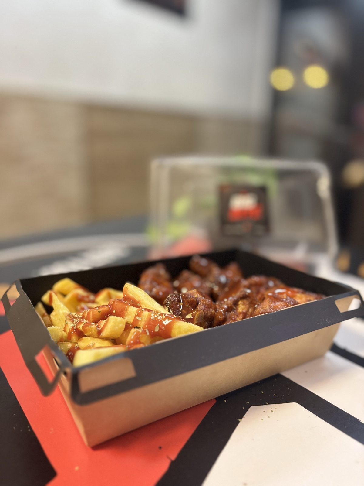 Krilca u BBQ sosu, treći kadar